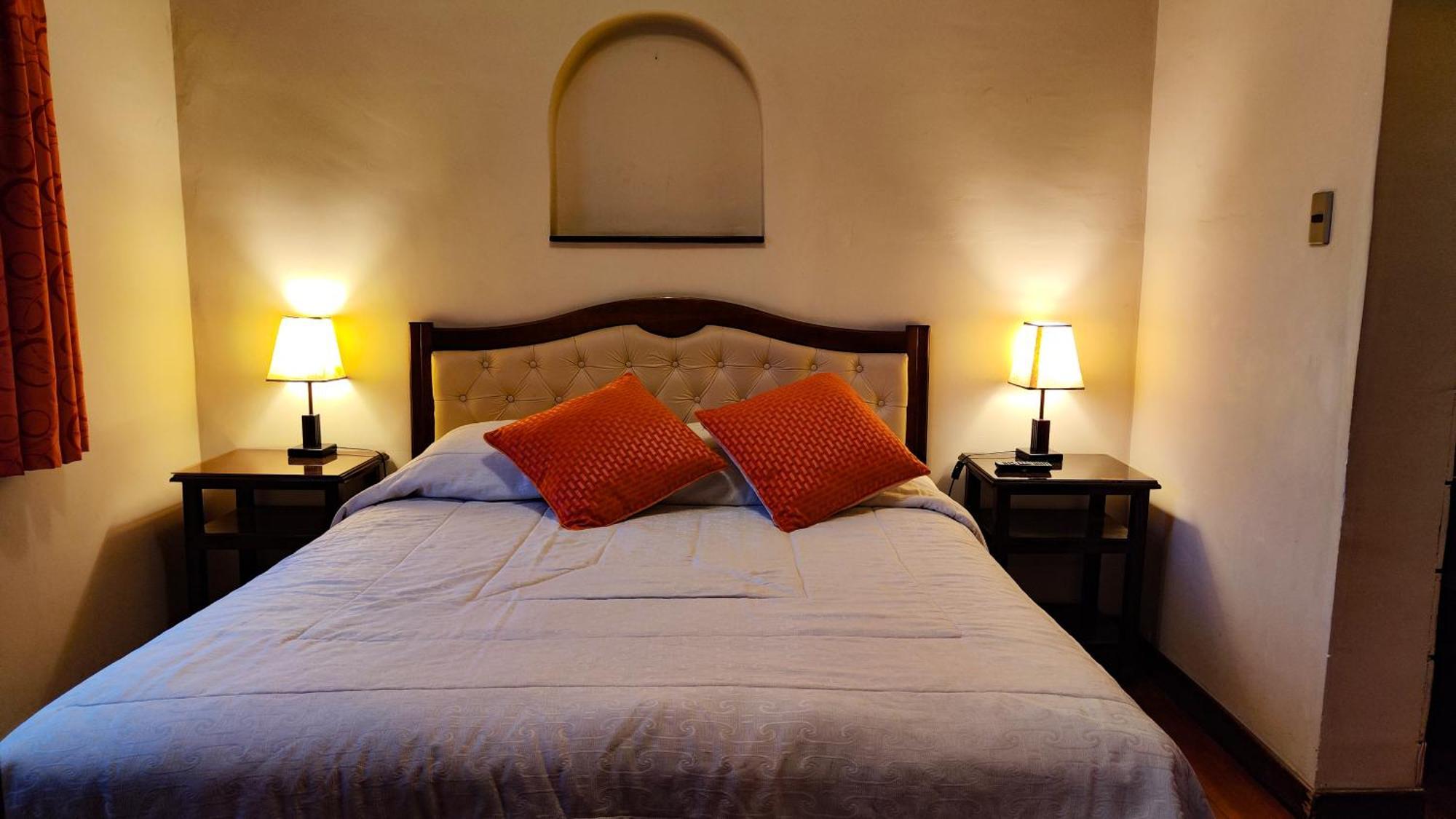 לה פאז "Hotel Boutique La Maison De La Bolivie" Casa De Huespedes מראה חיצוני תמונה